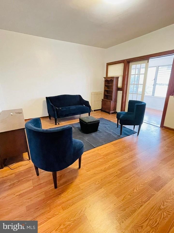 9066 Baltimore Ave - Photo 4 of 50