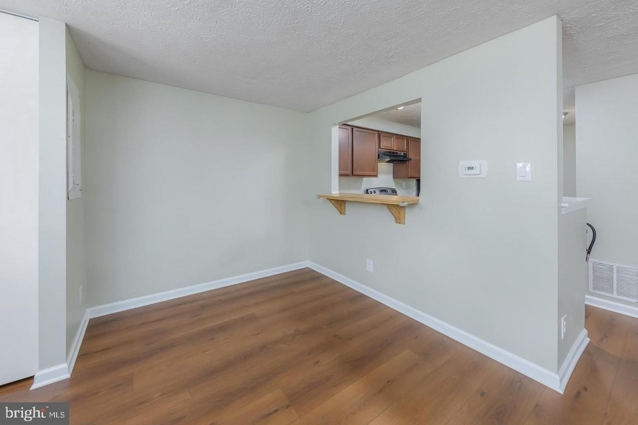 2307 Greenwood Dr - Photo 4 of 13