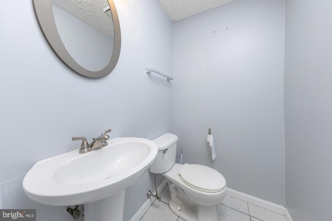 2307 Greenwood Dr - Photo 6 of 13