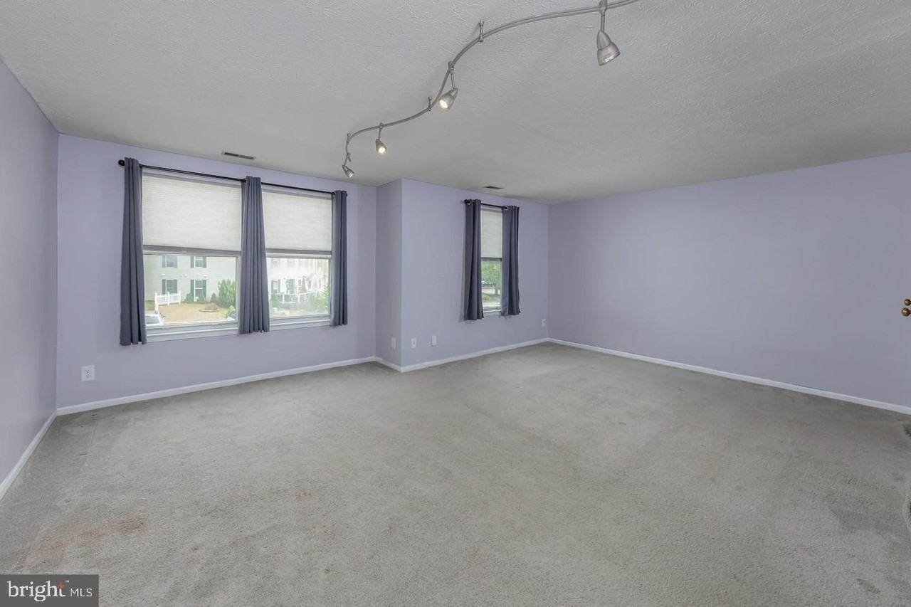 2307 Greenwood Dr - Photo 7 of 13