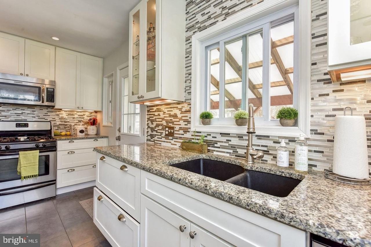 505 S Fayette St - Photo 2 of 28