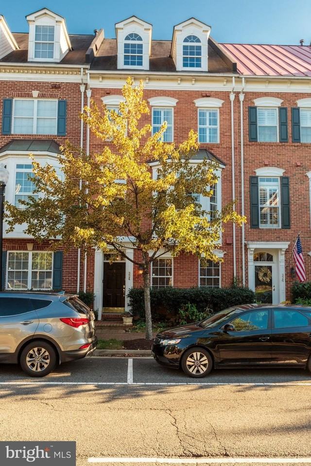 324 Cameron Station Blvd - Photo 5 of 50