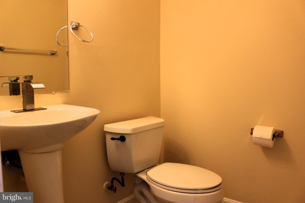 42856 Golf View Dr - Photo 4 of 40