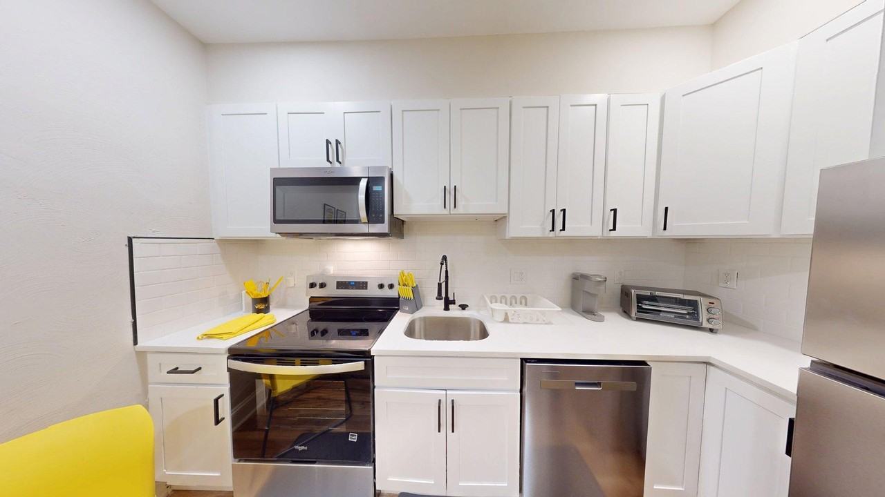 Baker St - Photo 5 of 29