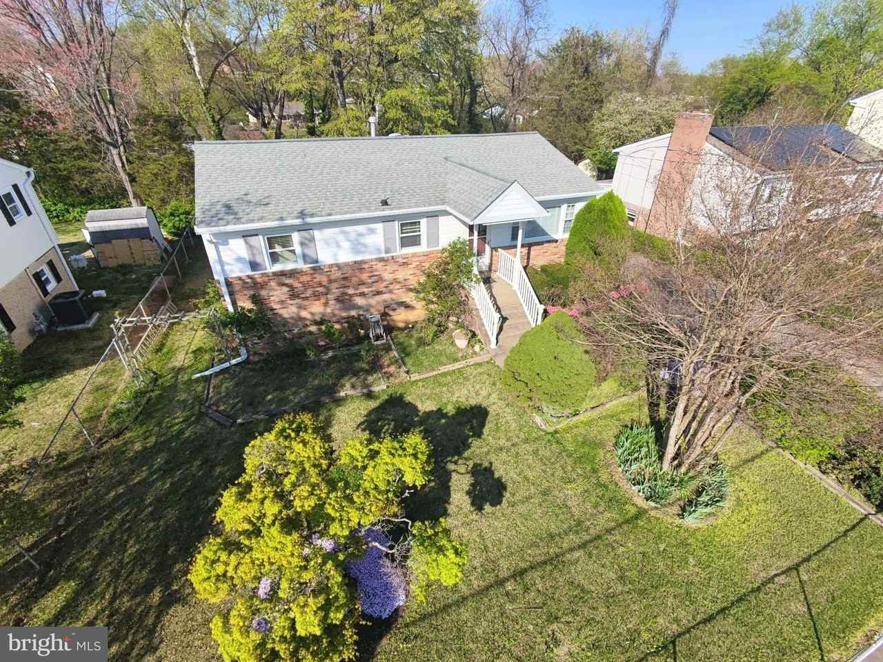 3931 Dominion Dr - Photo 2 of 36