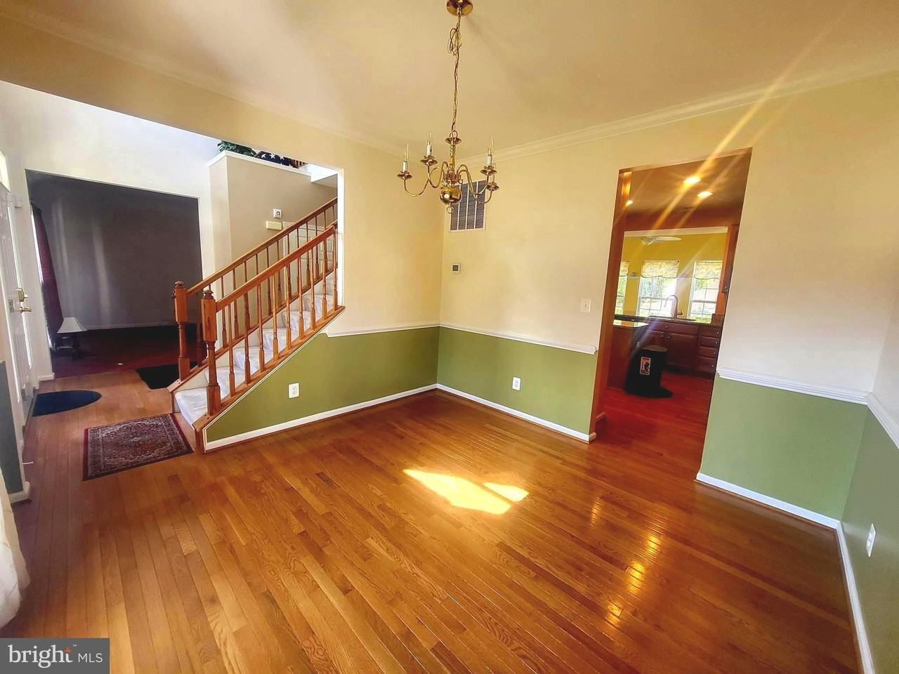 17734 Avenel Ln - Photo 4 of 23