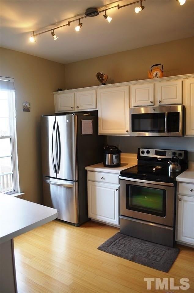 421 Ruby Walk Dr - Photo 6 of 28