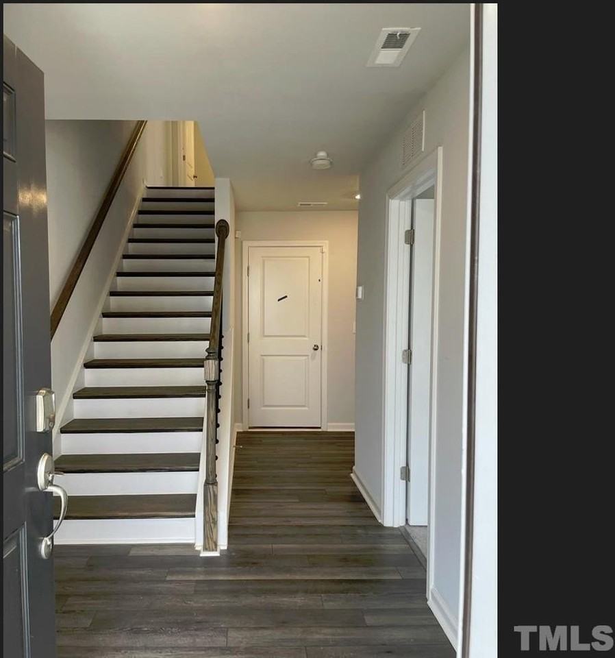 746 Gimari Dr - Photo 3 of 17