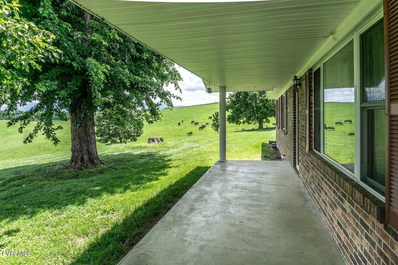 3655 W Allens Bridge Rd - Photo 7 of 42