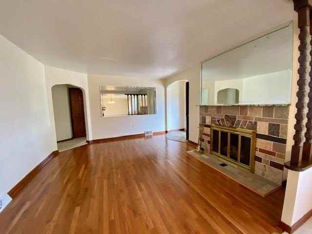 4706 Brownsville Rd - Photo 4 of 17