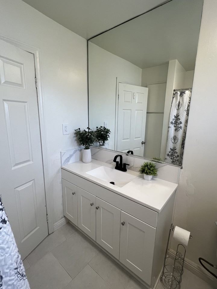 554 South Willow AvenueUnit 1 #1 - Photo 6 of 9