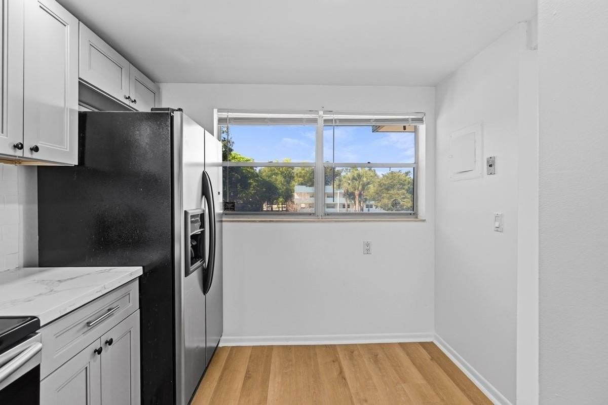 6075 N Sabal Palm Blvd #301 - Photo 4 of 33