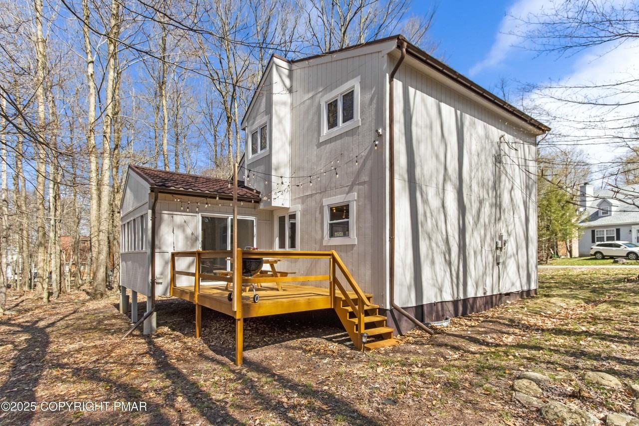 8948 Deerfield Rd - Photo 2 of 25