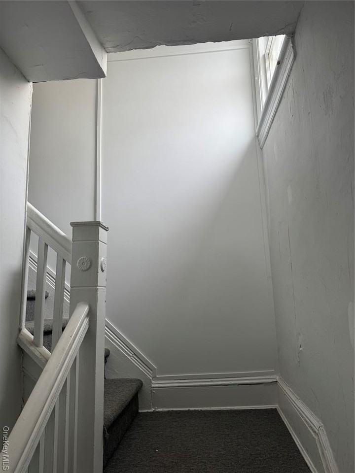 40 Southard Ave - Photo 4 of 14