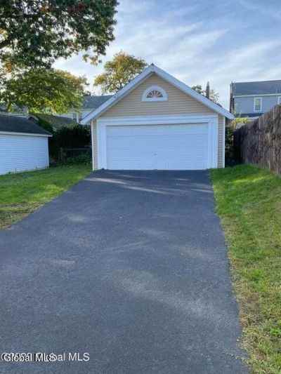 30 Cardinal Ave - Photo 2 of 12