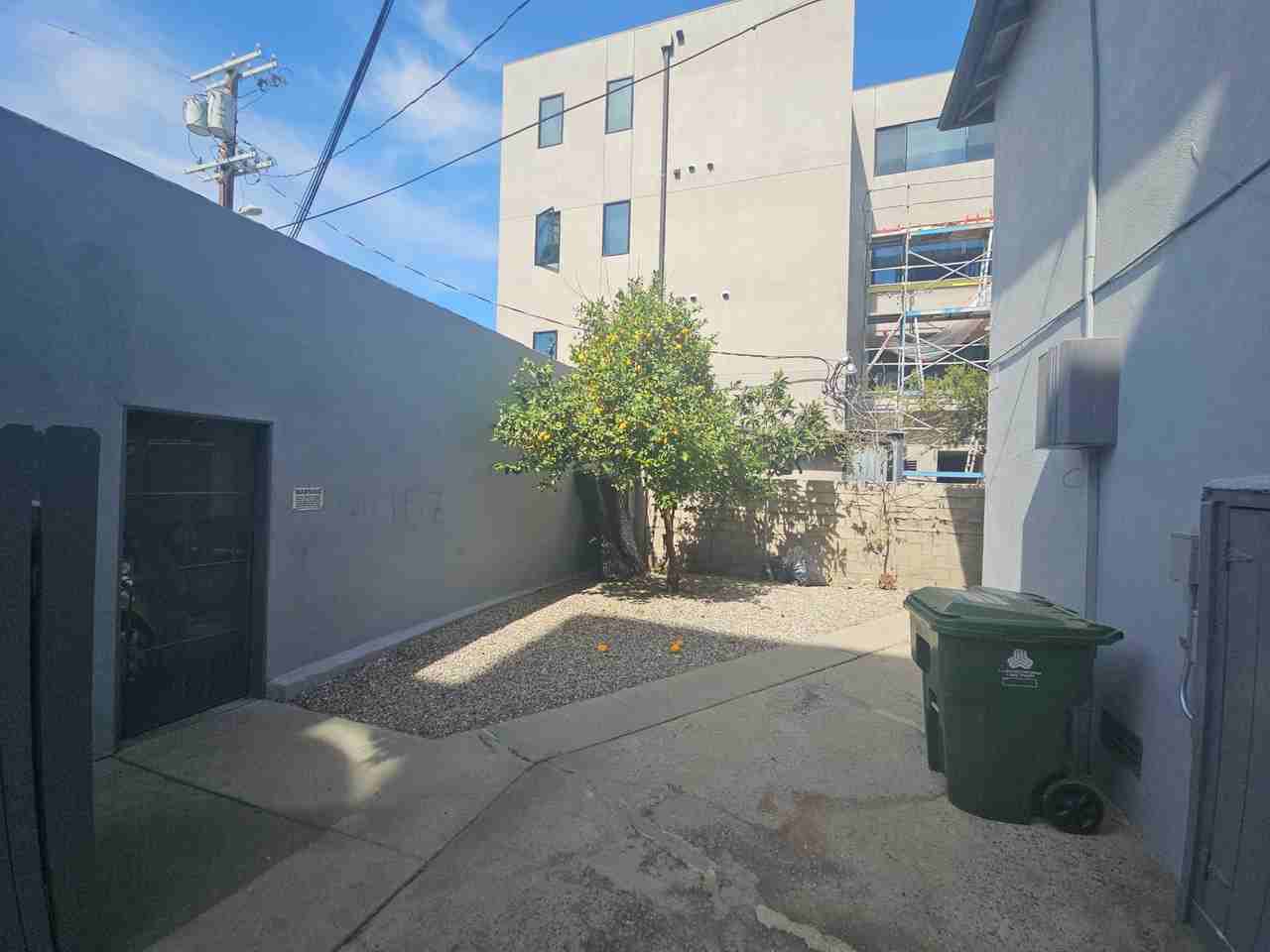 Laurel Canyon Blvd - Photo 3 of 45