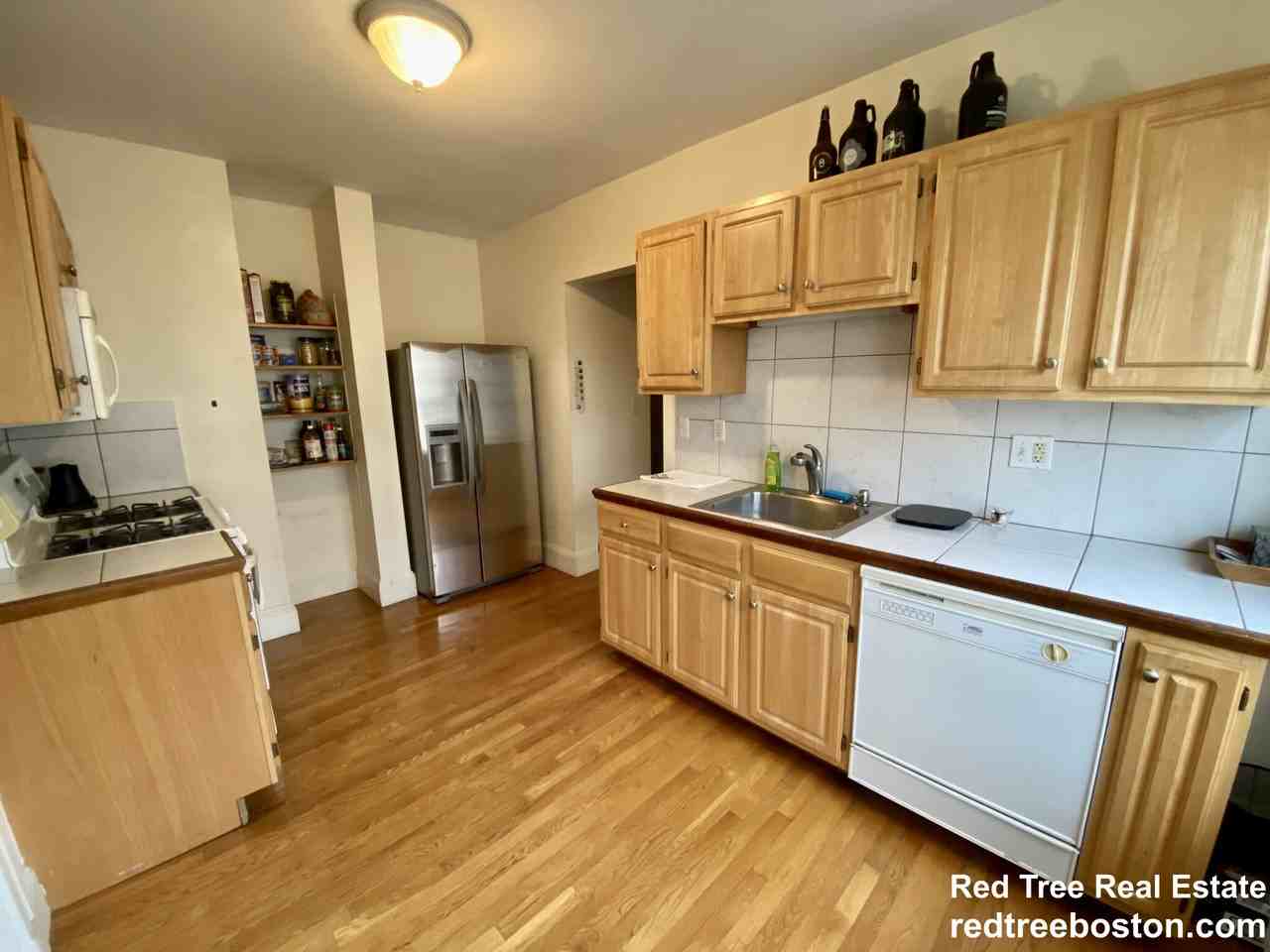 55 Brookley Rd #1R - Photo 7 of 18