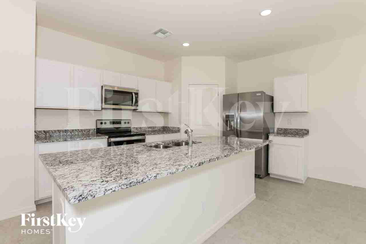 3061 E Millennium Way - Photo 5 of 16