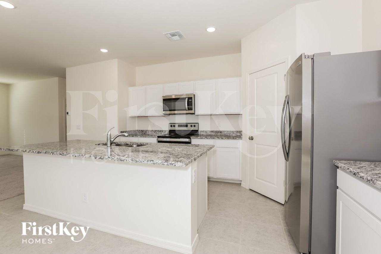 3061 E Millennium Way - Photo 6 of 16