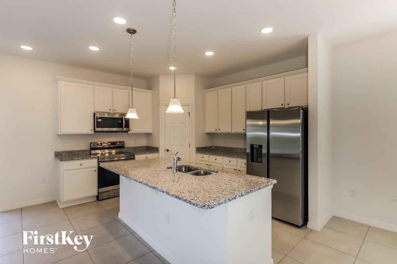 213 Windsor Reserve Dr - Photo 6 of 16