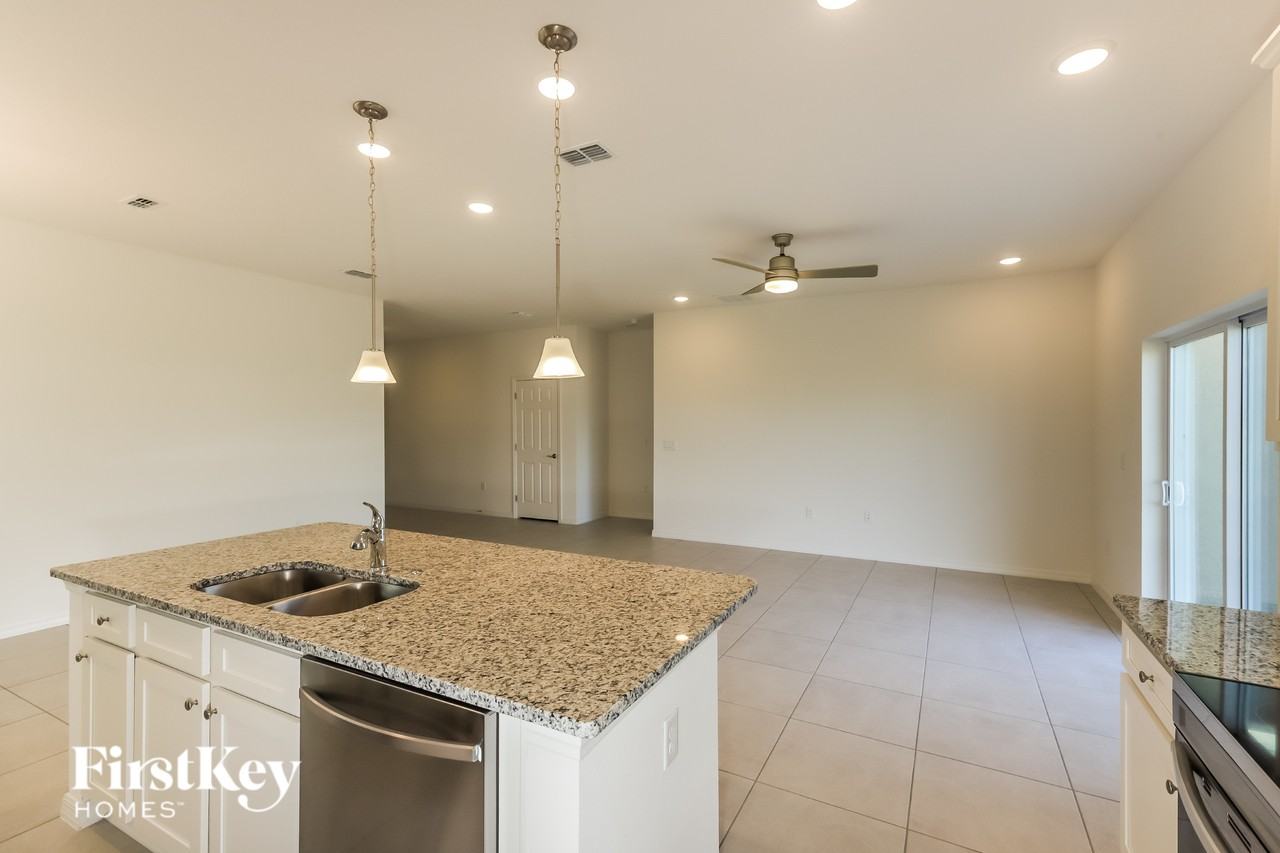 213 Windsor Reserve Dr - Photo 7 of 16