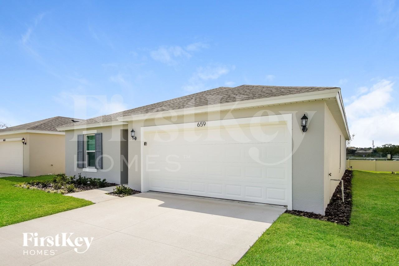 659 Lindbergh Way - Photo 2 of 15