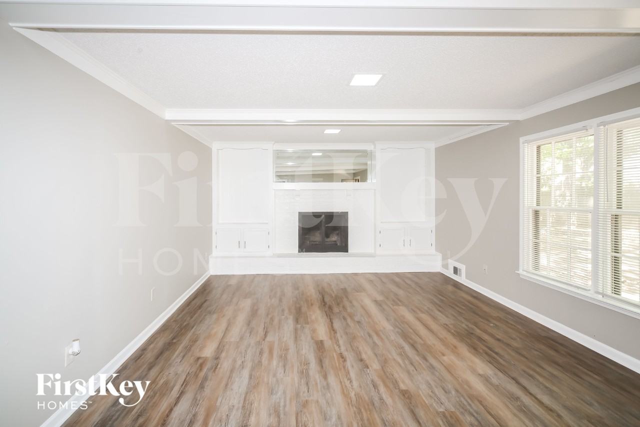 7006 Loddon Cv - Photo 2 of 15