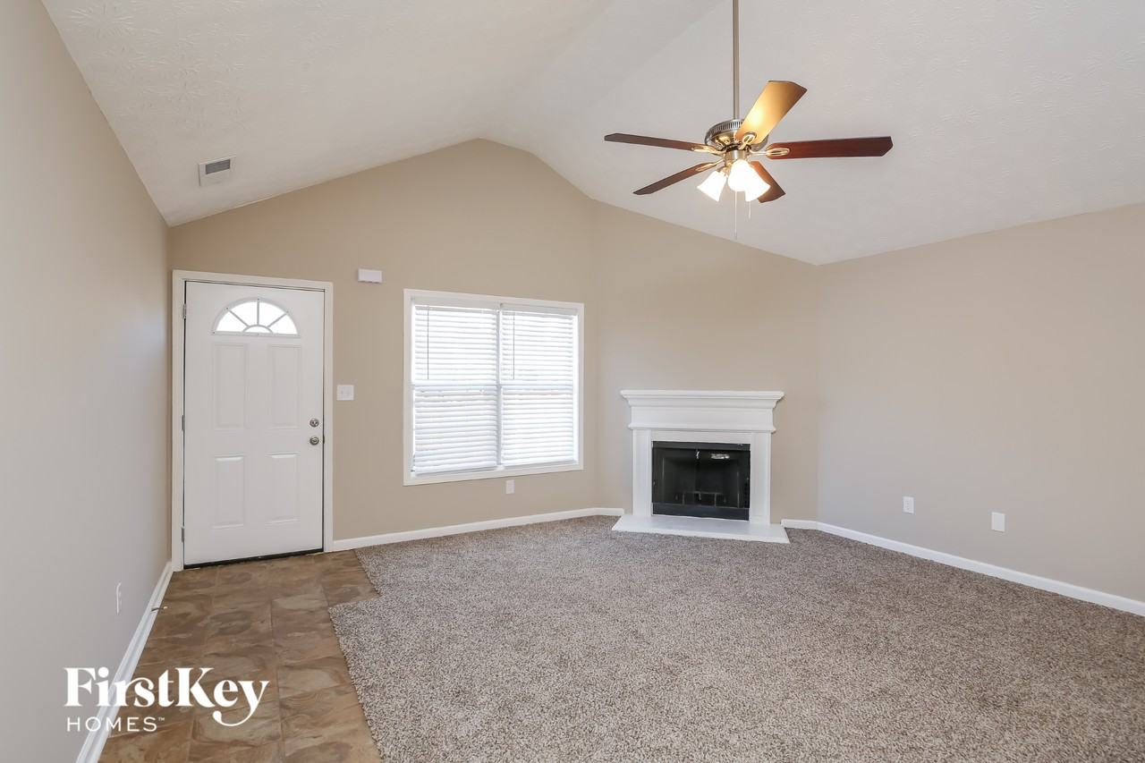 173 Patterson Close Ct - Photo 2 of 15