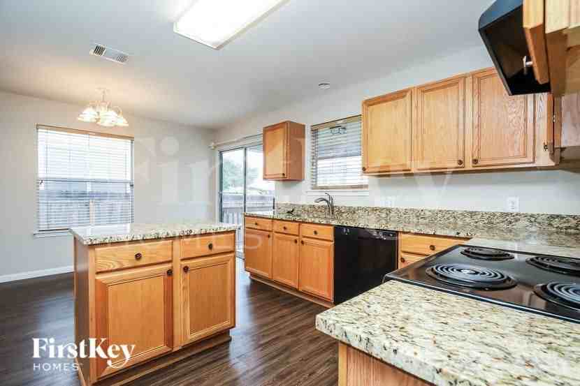 237 Val Verde Dr - Photo 6 of 16