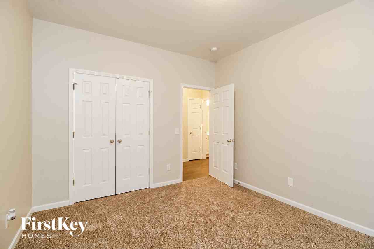 708 Hawthorn Ridge Dr - Photo 7 of 15