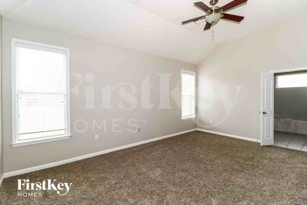 4946 Indian Walk Ln - Photo 7 of 15