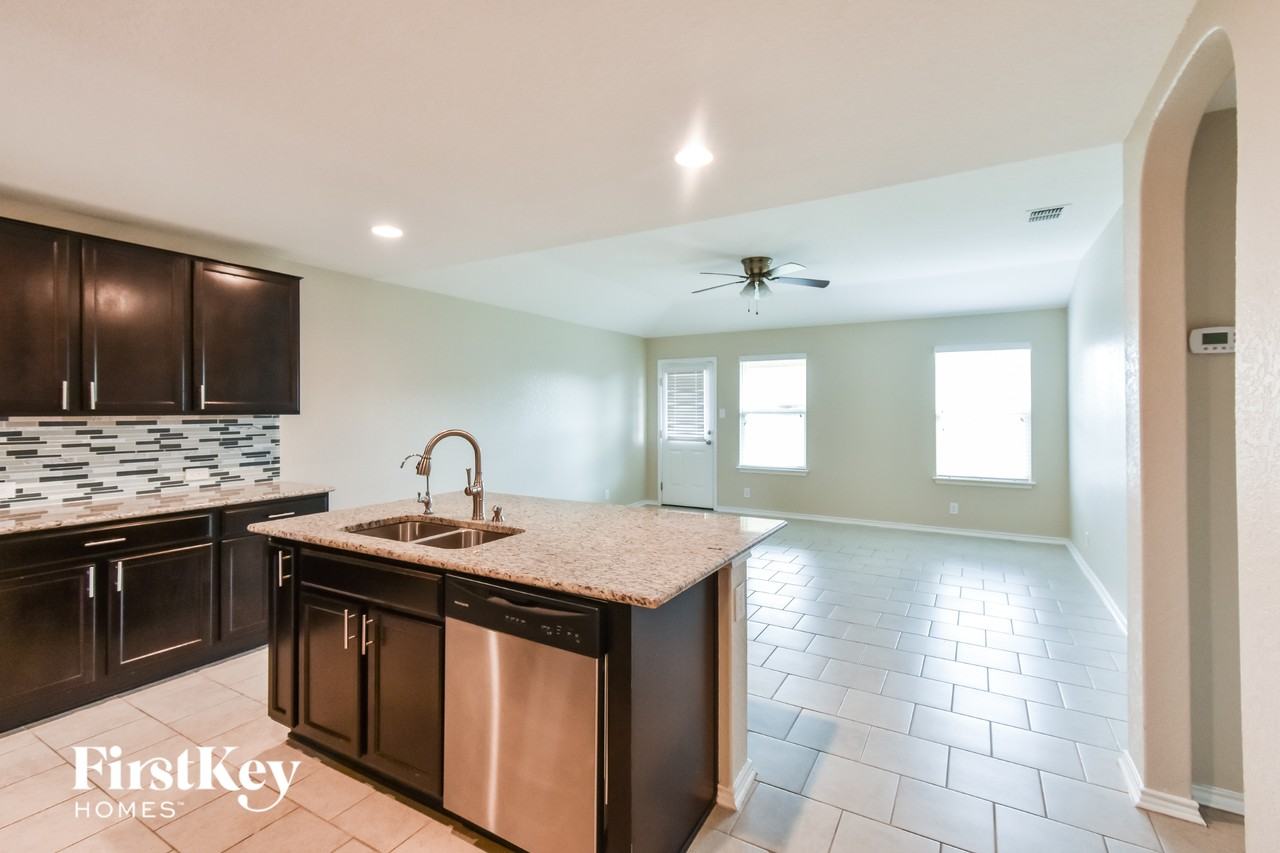 14008 Shivers Cv - Photo 5 of 15