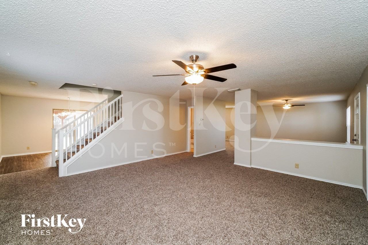 1618 Richland Hills Dr - Photo 4 of 15