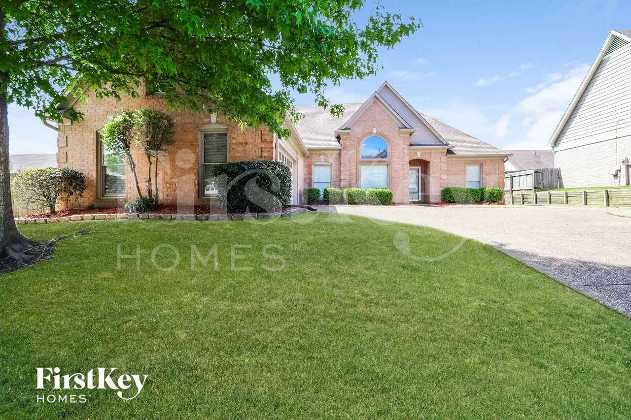 1071 Mossy Knoll Dr - Photo 2 of 15