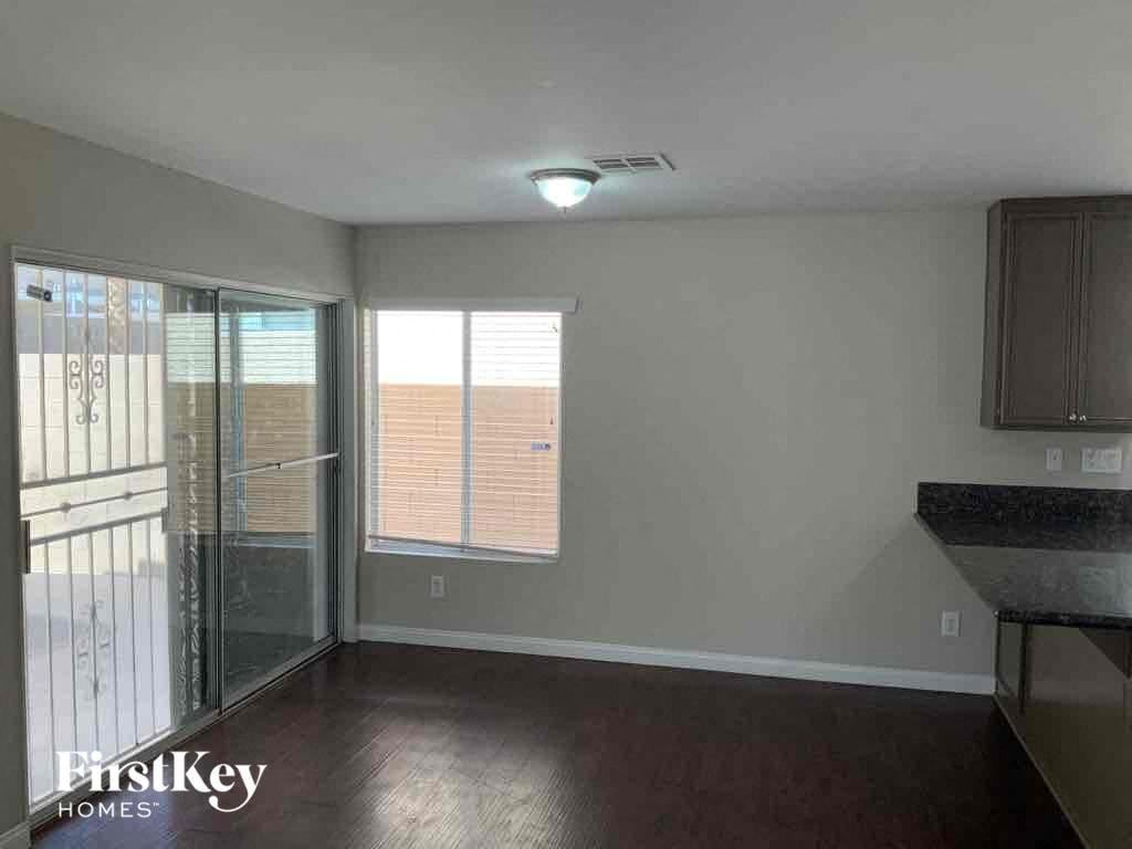 6067 Hidden Rock Dr - Photo 4 of 13