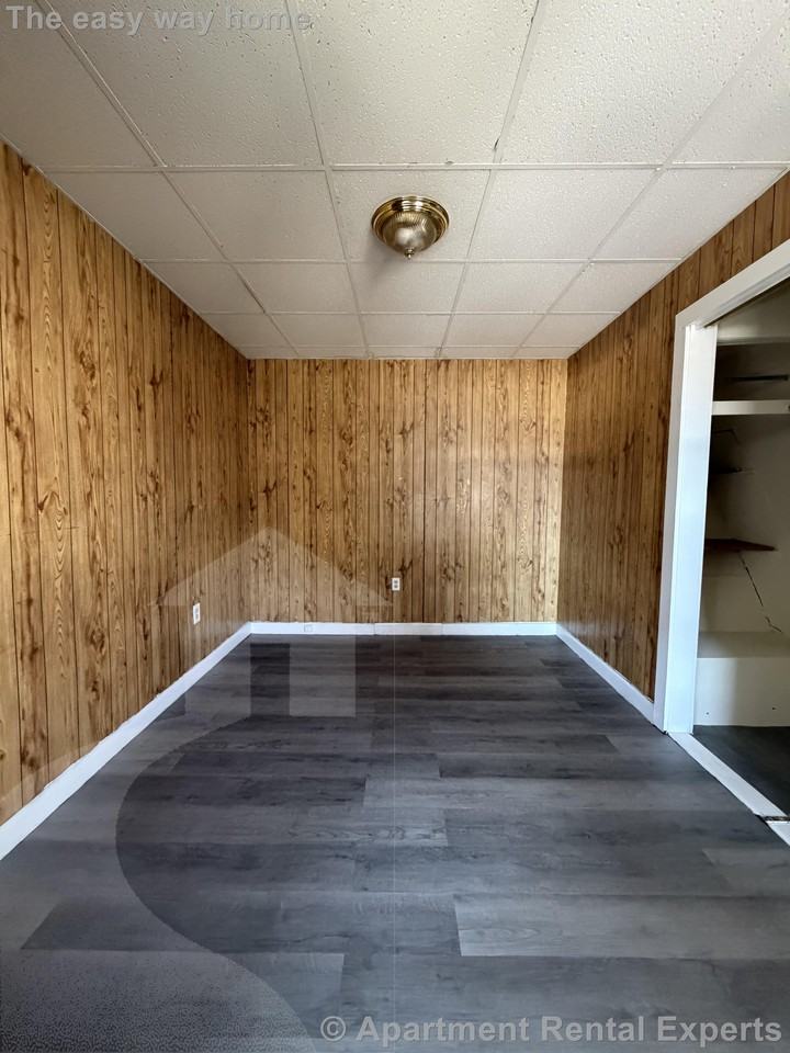 9 School St #1 - Photo 5 of 9