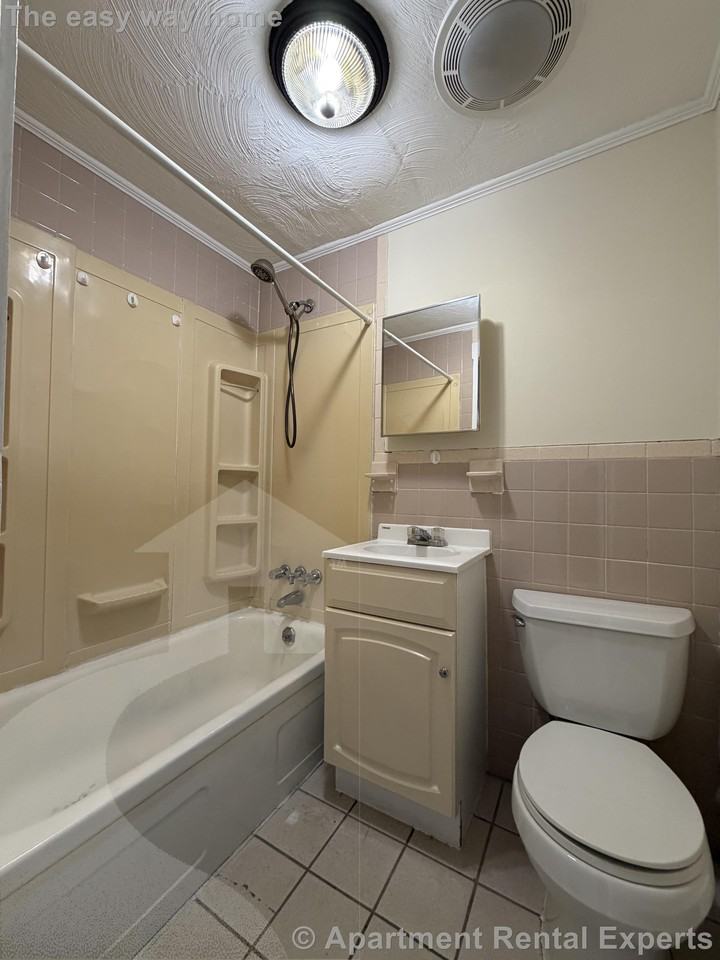 9 School St #1 - Photo 7 of 9