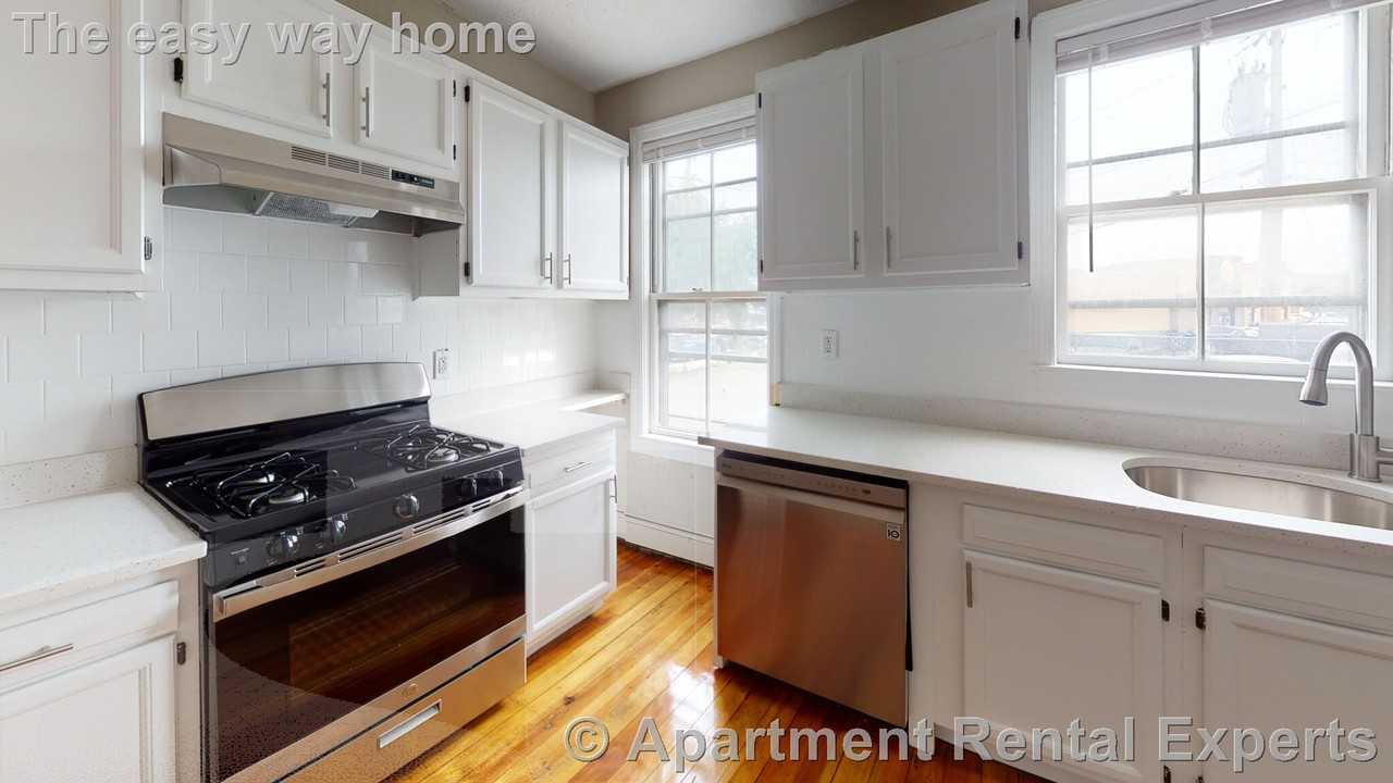 280 Mcgrath Hwy #1 - Photo 2 of 8