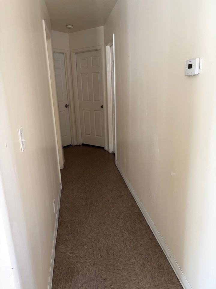 693 Ws - Photo 3 of 9