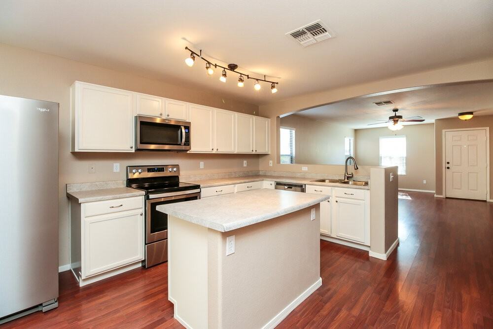 3121 S Mandy - Photo 5 of 15