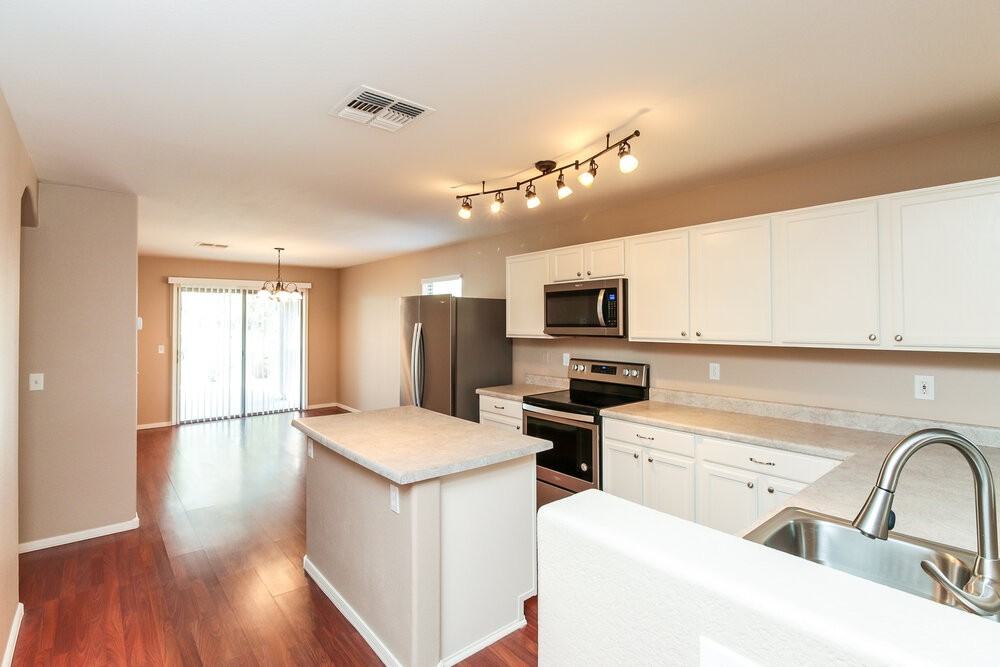 3121 S Mandy - Photo 6 of 15