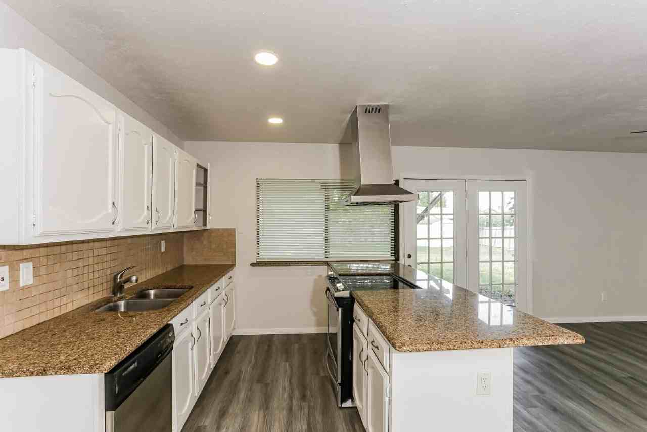 507 Button Dr - Photo 2 of 20