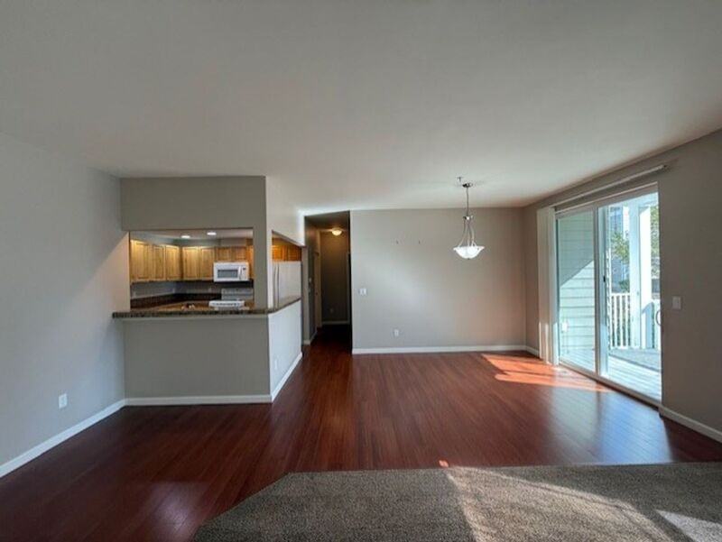 910 Medical Center Dr #F102 - Photo 2 of 22