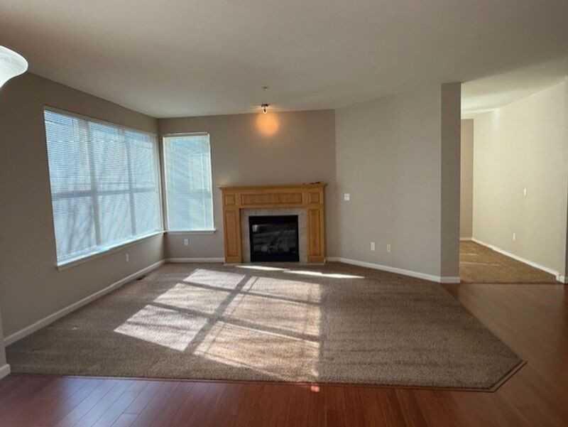 910 Medical Center Dr #F102 - Photo 3 of 22