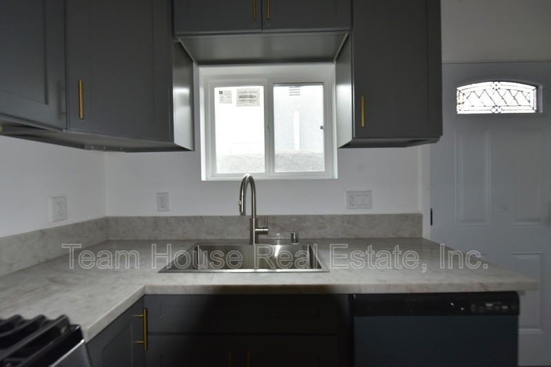 18750 Valerio St #ADU - Photo 5 of 10