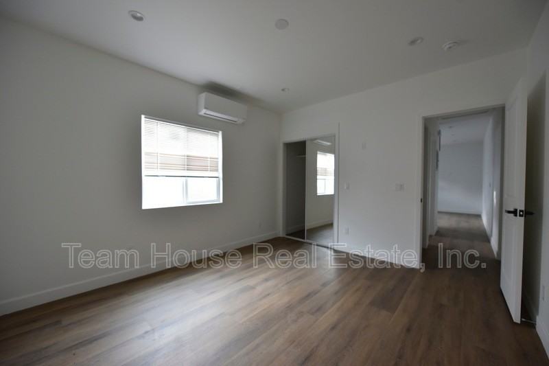 18750 Valerio St #ADU - Photo 6 of 10