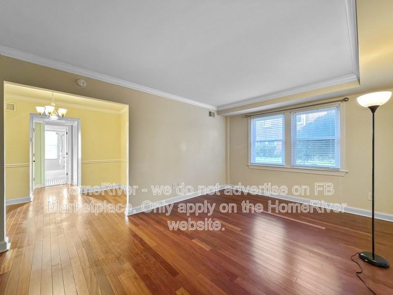 722 S Washington St #104 - Photo 4 of 22