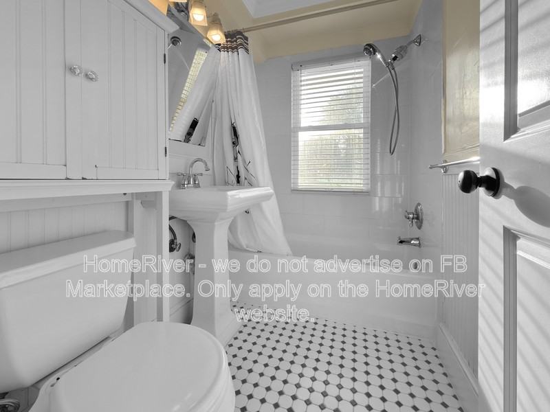 722 S Washington St #104 - Photo 3 of 17