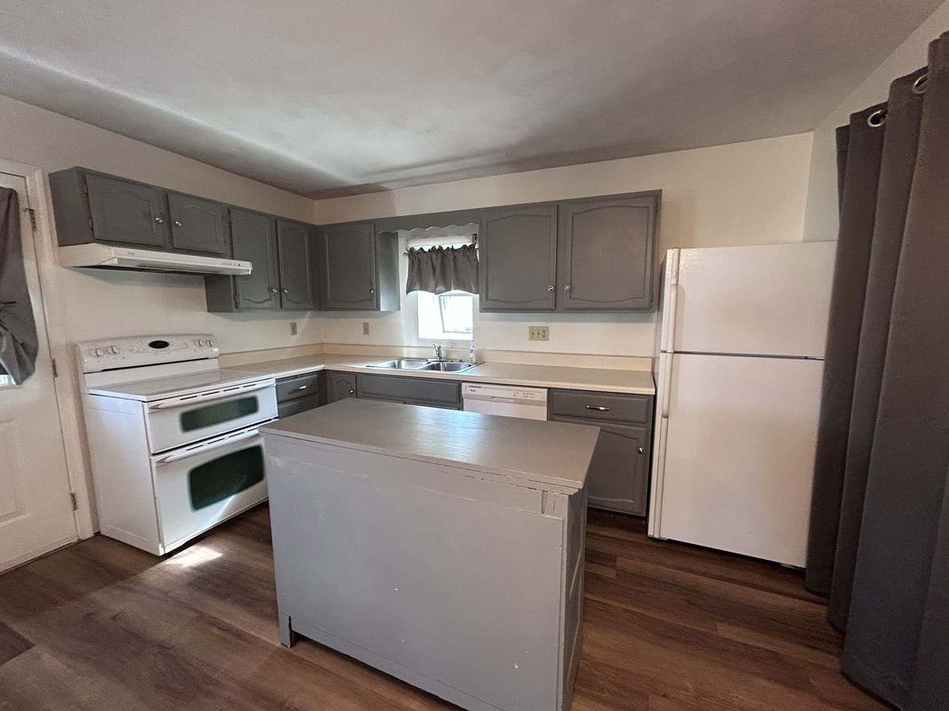 16 W Main St - Photo 2 of 15