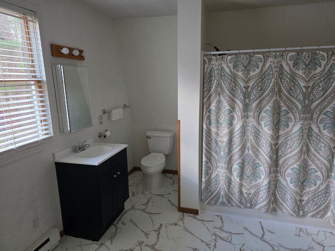 1 Martha Ave - Photo 5 of 14